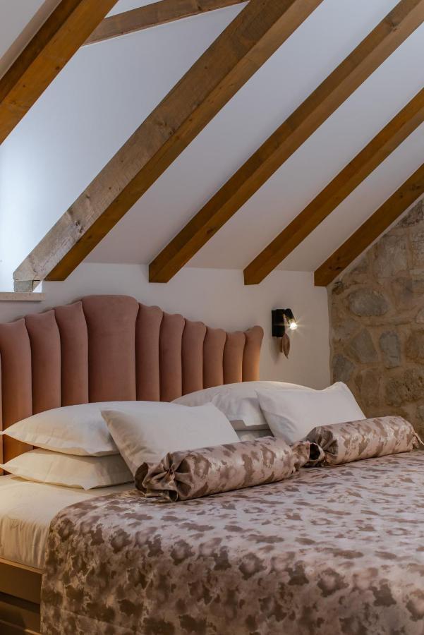 Villa Bante - Luxury Stone House Kastela Exterior photo